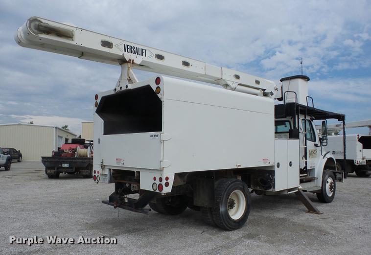 image for item J8595 2008 Freightliner Business Class M2 bucket truck