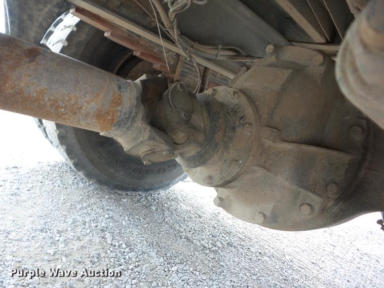 image for item J8595 2008 Freightliner Business Class M2 bucket truck