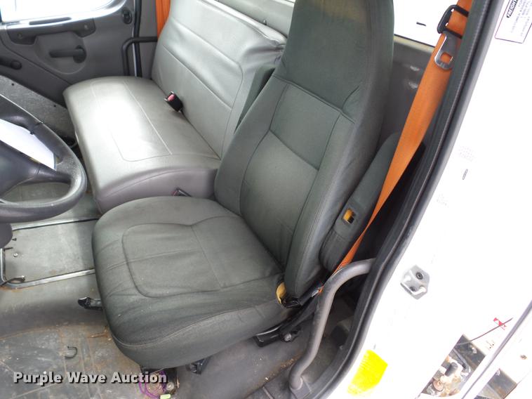 image for item J8595 2008 Freightliner Business Class M2 bucket truck