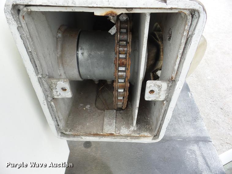 image for item J8595 2008 Freightliner Business Class M2 bucket truck