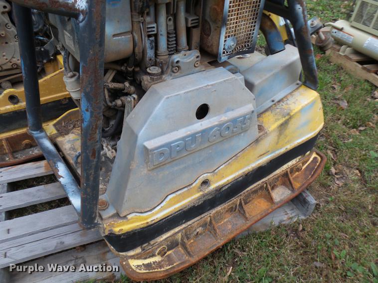 image for item K1769 1998 DPU 6055 vibratory plate compactor