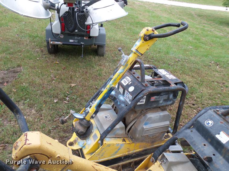 image for item K1769 1998 DPU 6055 vibratory plate compactor