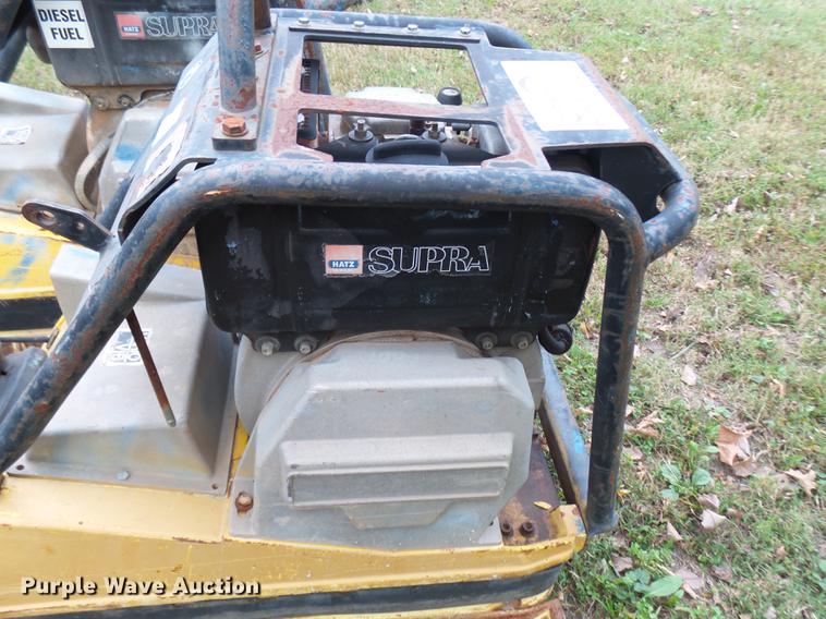 image for item K1771 1998 DPU 6055 vibratory plate compactor