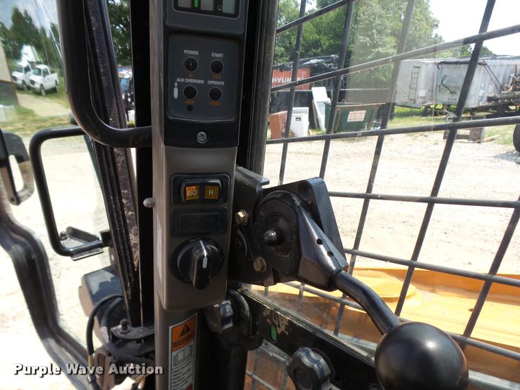 image for item K1851 2011 Case TR320 skid steer