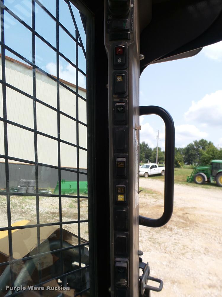 image for item K1851 2011 Case TR320 skid steer