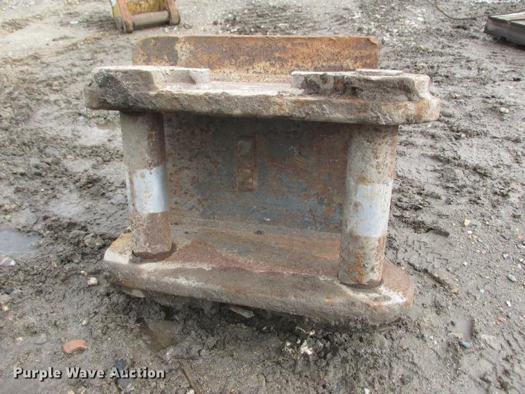 image for item K6108 Excavator ripper