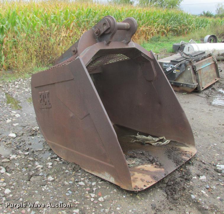 image for item K6110 EBI excavator sand bucket