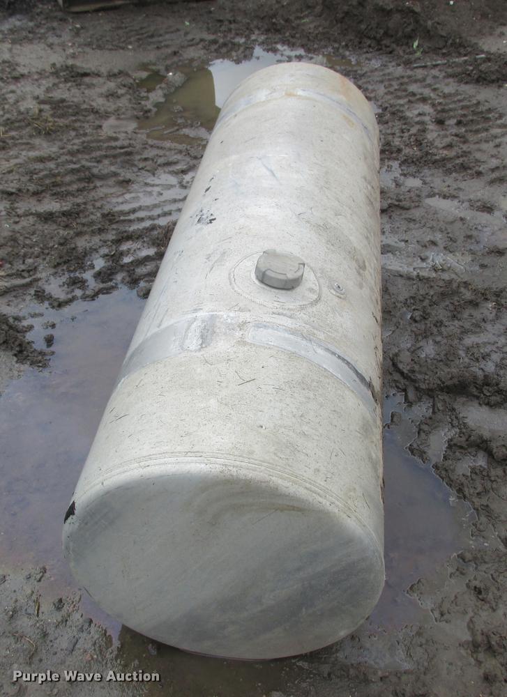 image for item K6112 (4) tanks