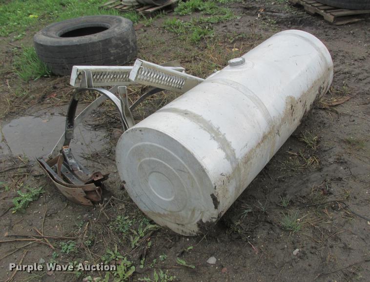 image for item K6112 (4) tanks