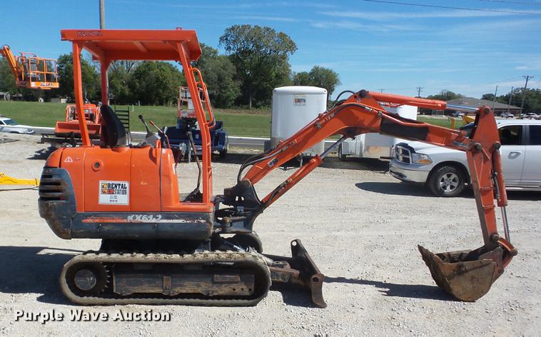 image for item K6367 2000 Kubota KX61-2 mini excavator