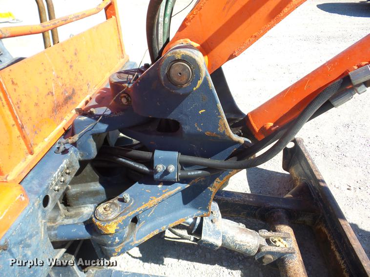 image for item K6367 2000 Kubota KX61-2 mini excavator