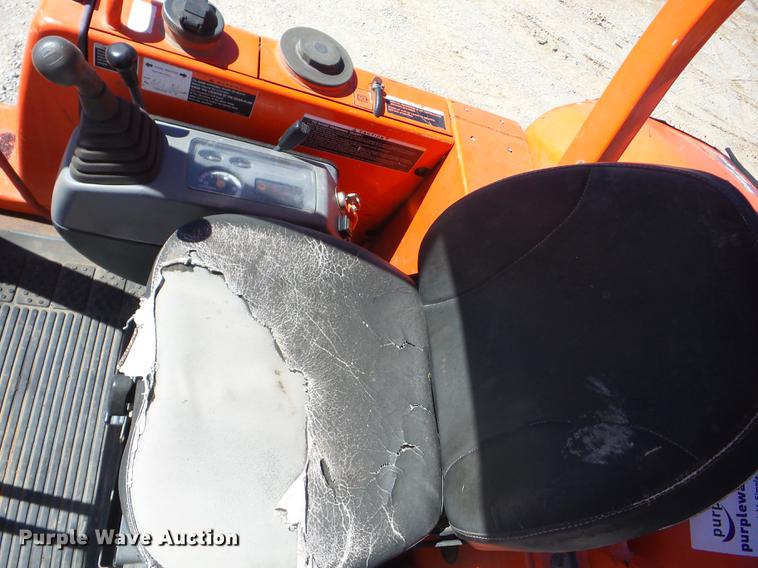 image for item K6367 2000 Kubota KX61-2 mini excavator