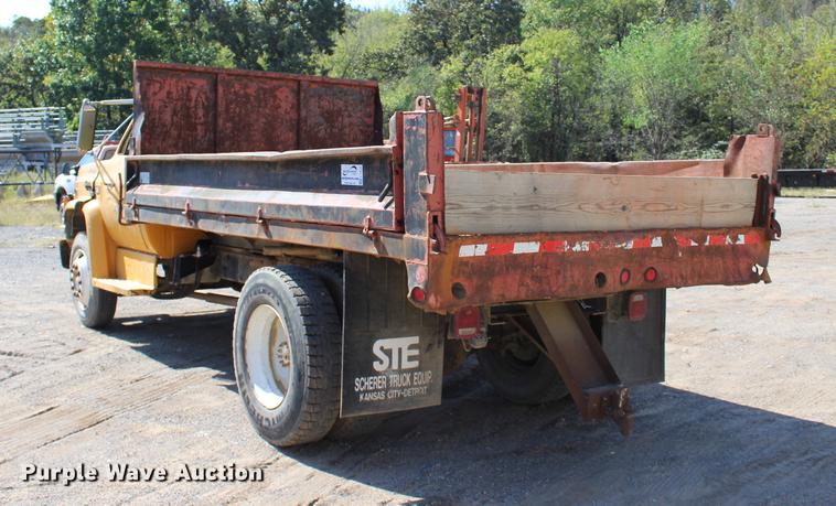 image for item L1913 1987 GMC 7000 Topkick dump truck