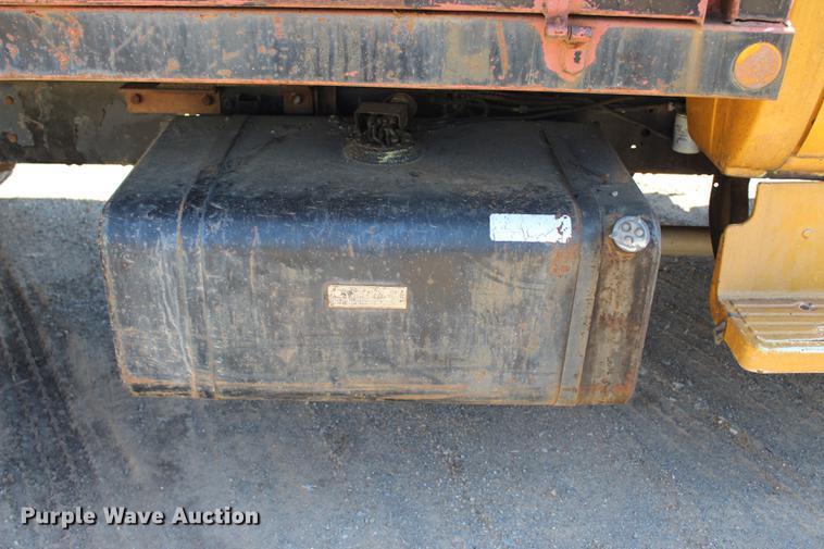 image for item L1913 1987 GMC 7000 Topkick dump truck