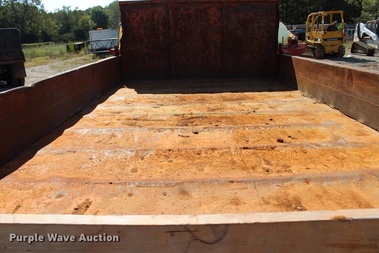 image for item L1913 1987 GMC 7000 Topkick dump truck