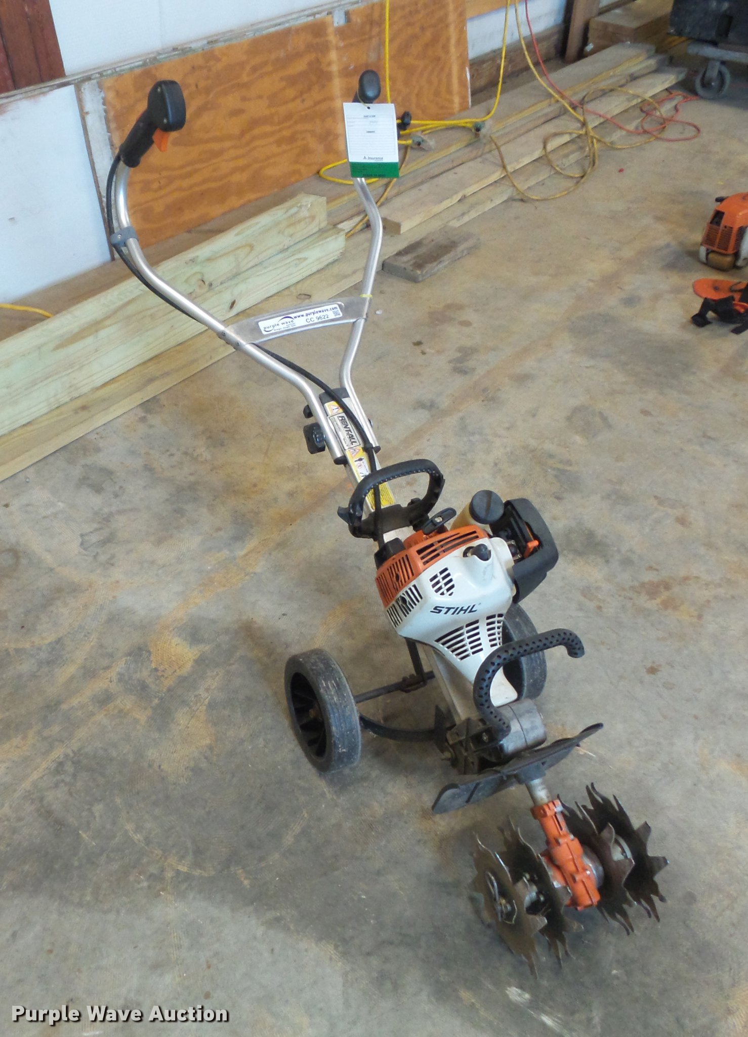 Lawn equipment in Marion, IL Item CC9622 sold Purple Wave