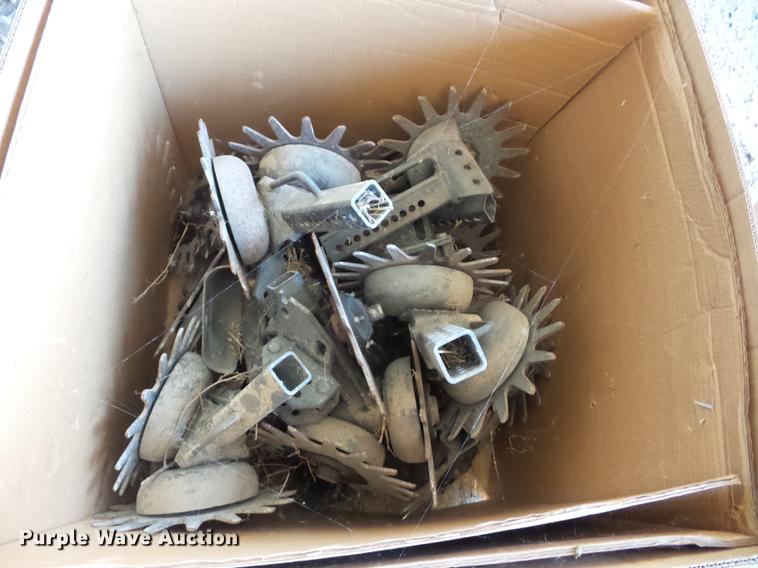 image for item AY9655 (12) row cleaners