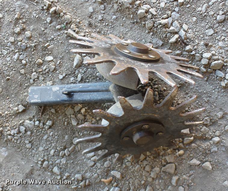 image for item AY9655 (12) row cleaners