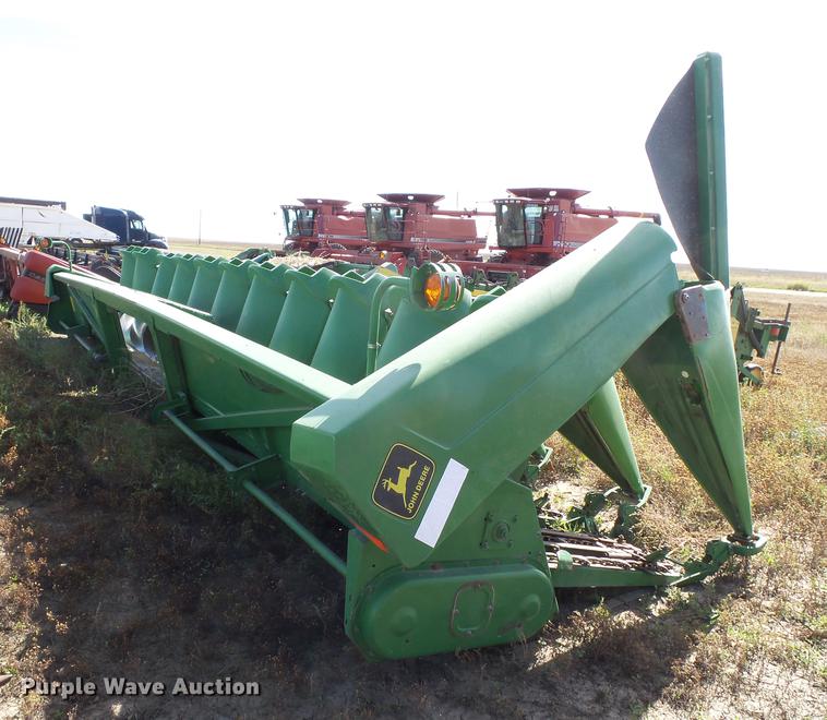 image for item BJ9948 John Deere 1293 corn head