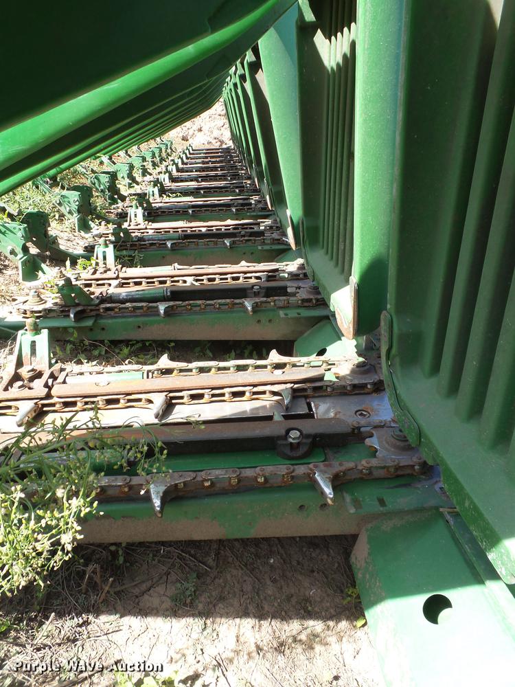 image for item BJ9948 John Deere 1293 corn head