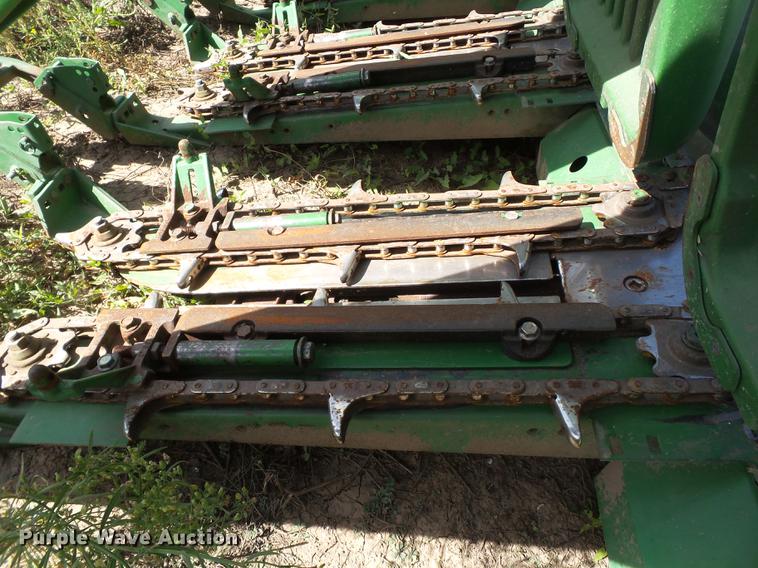 image for item BJ9948 John Deere 1293 corn head