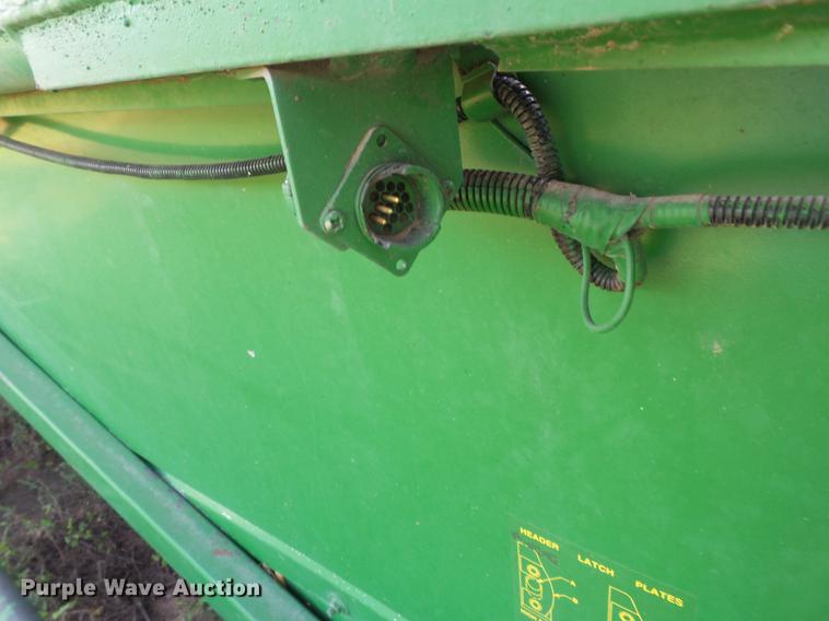 image for item BJ9948 John Deere 1293 corn head