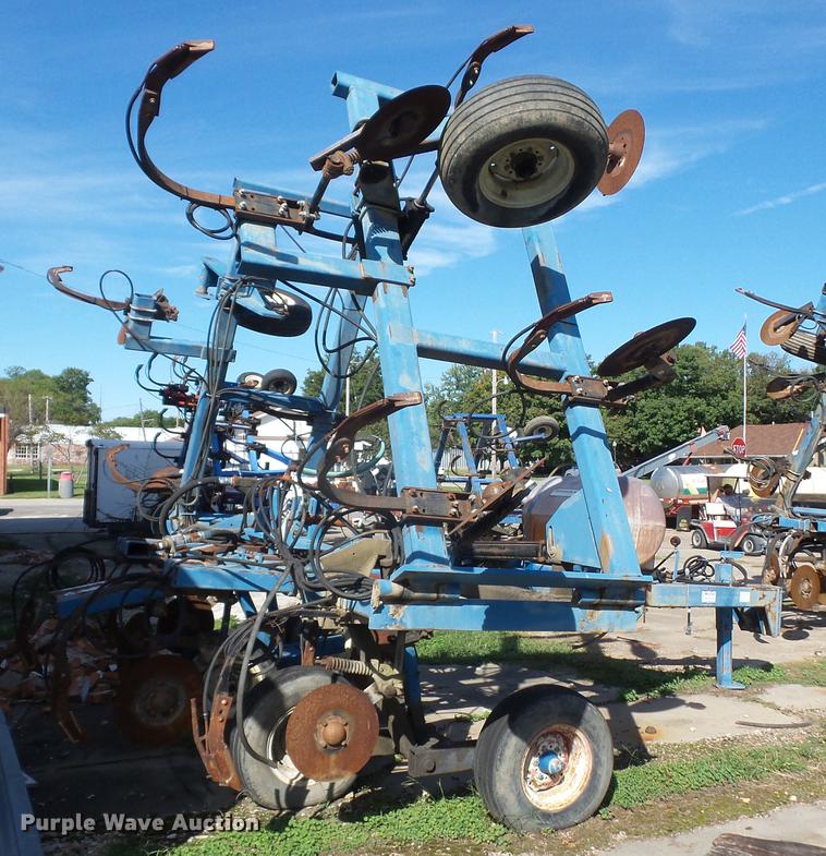 image for item DA0750 Nitromaster 7000 series anhydrous ammonia applicator