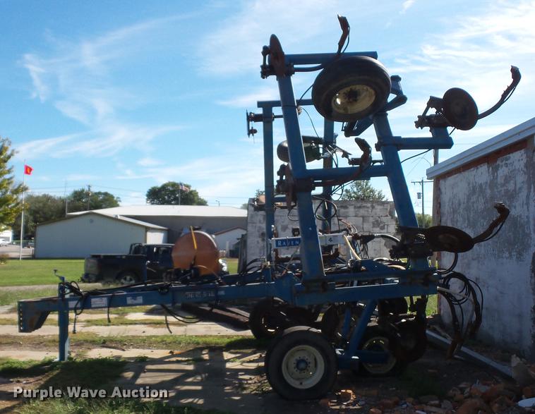 image for item DA0750 Nitromaster 7000 series anhydrous ammonia applicator