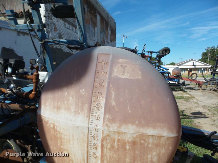 image for item DA0750 Nitromaster 7000 series anhydrous ammonia applicator