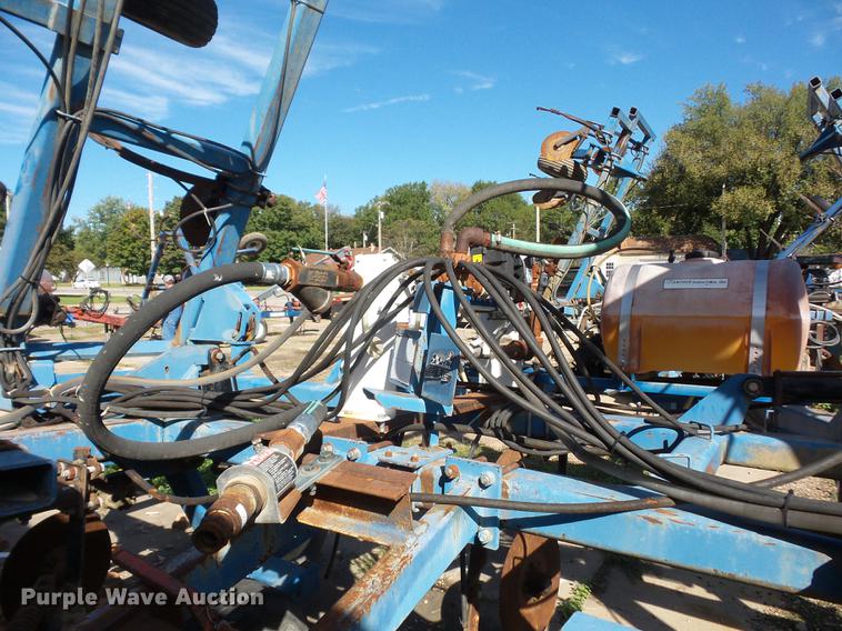 image for item DA0750 Nitromaster 7000 series anhydrous ammonia applicator