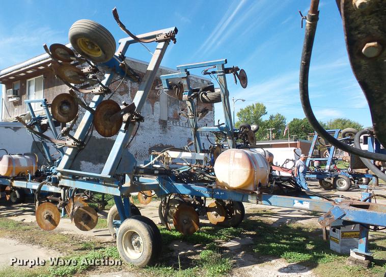 image for item DA0751 Nitromaster 7000 series anhydrous ammonia applicator