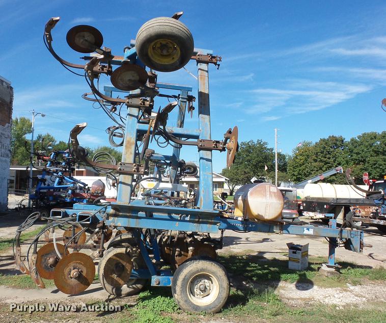 image for item DA0751 Nitromaster 7000 series anhydrous ammonia applicator