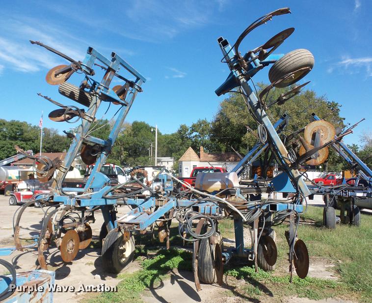 image for item DA0751 Nitromaster 7000 series anhydrous ammonia applicator