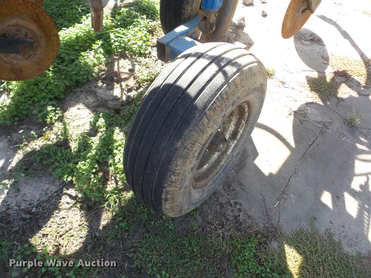 image for item DA0751 Nitromaster 7000 series anhydrous ammonia applicator