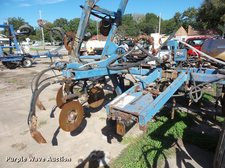 image for item DA0751 Nitromaster 7000 series anhydrous ammonia applicator