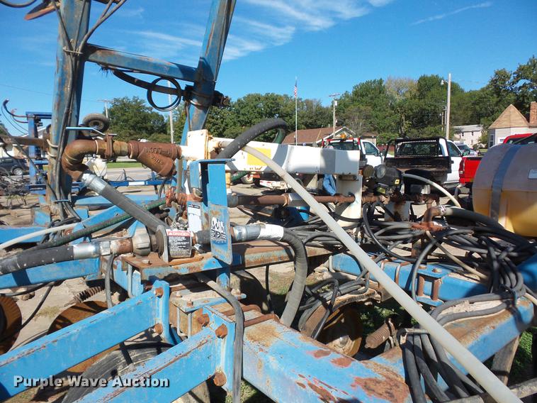 image for item DA0751 Nitromaster 7000 series anhydrous ammonia applicator