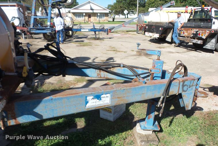 image for item DA0751 Nitromaster 7000 series anhydrous ammonia applicator