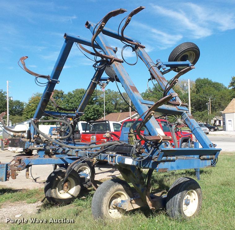 image for item DA0752 Loadrunner anhydrous ammonia applicator
