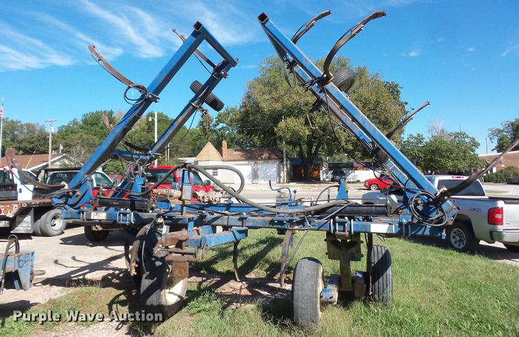 image for item DA0752 Loadrunner anhydrous ammonia applicator