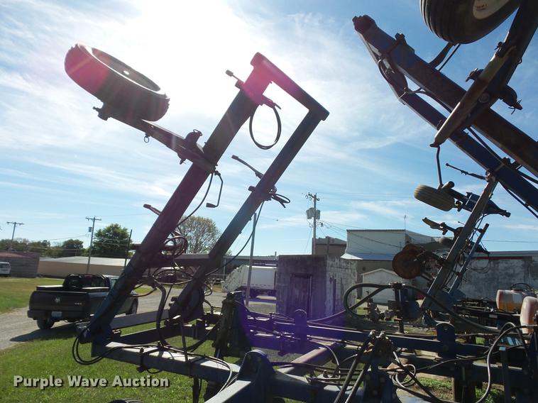 image for item DA0752 Loadrunner anhydrous ammonia applicator