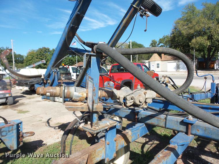 image for item DA0752 Loadrunner anhydrous ammonia applicator