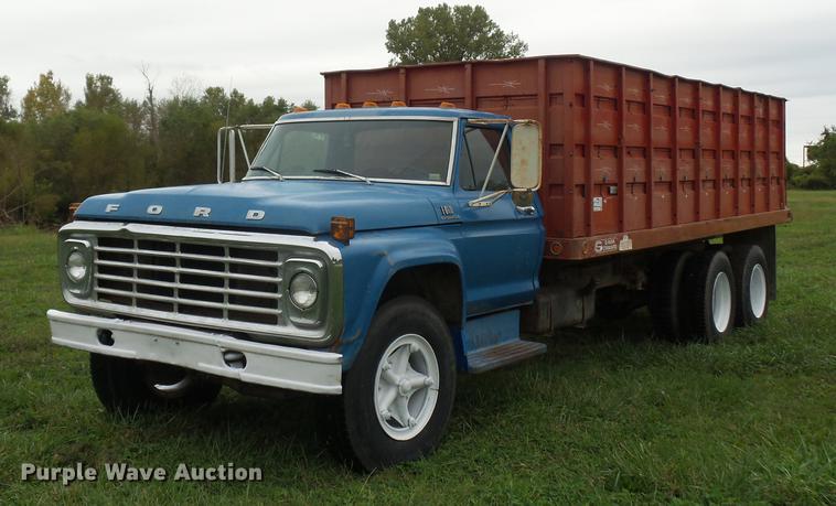 image for item DA0806 1976 Ford F600 grain truck