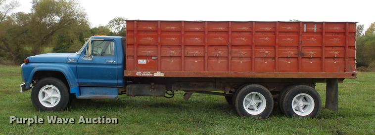 image for item DA0806 1976 Ford F600 grain truck