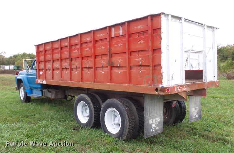 image for item DA0806 1976 Ford F600 grain truck