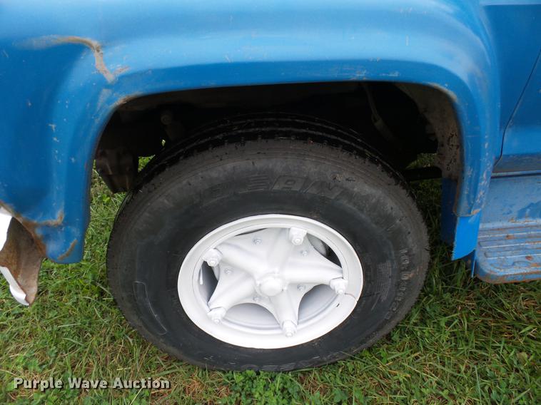 image for item DA0806 1976 Ford F600 grain truck