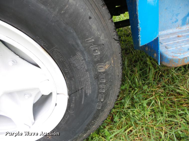 image for item DA0806 1976 Ford F600 grain truck