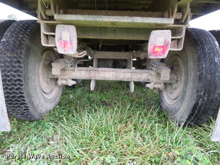 image for item DA0806 1976 Ford F600 grain truck