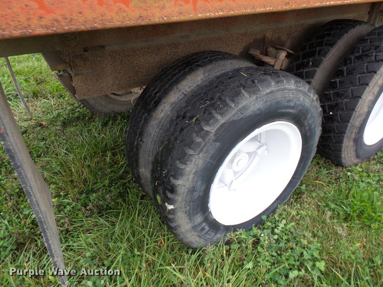 image for item DA0806 1976 Ford F600 grain truck