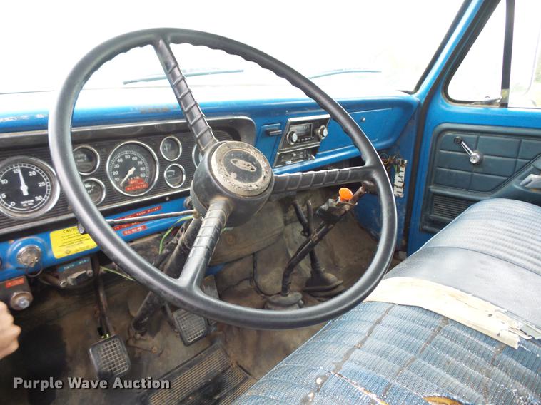 image for item DA0806 1976 Ford F600 grain truck
