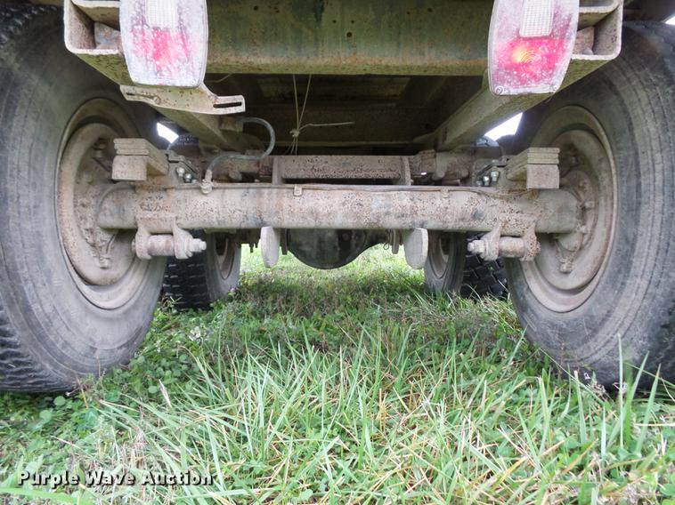 image for item DA0806 1976 Ford F600 grain truck